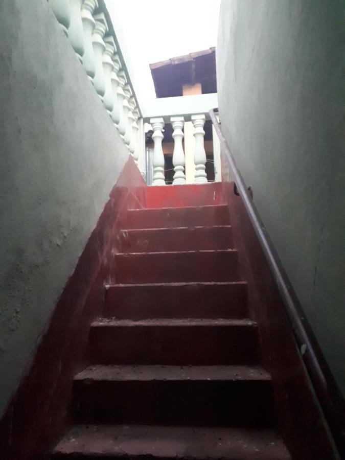 Hostel Jabuticaba 贝洛哈里桑塔 外观 照片